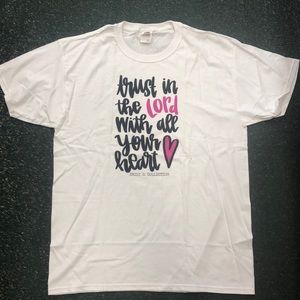 NEW white T-shirt with design